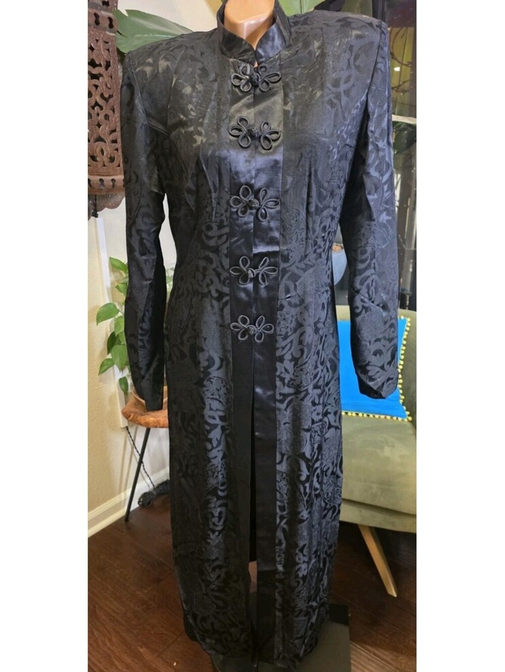 Vtg R&M Richards Karen Kwong Black Jacquard Duster Coat Frog Closure Midi